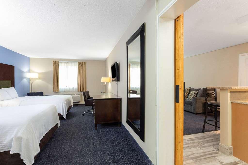 Days Inn And Suites By Wyndham Hammond, In Стая снимка